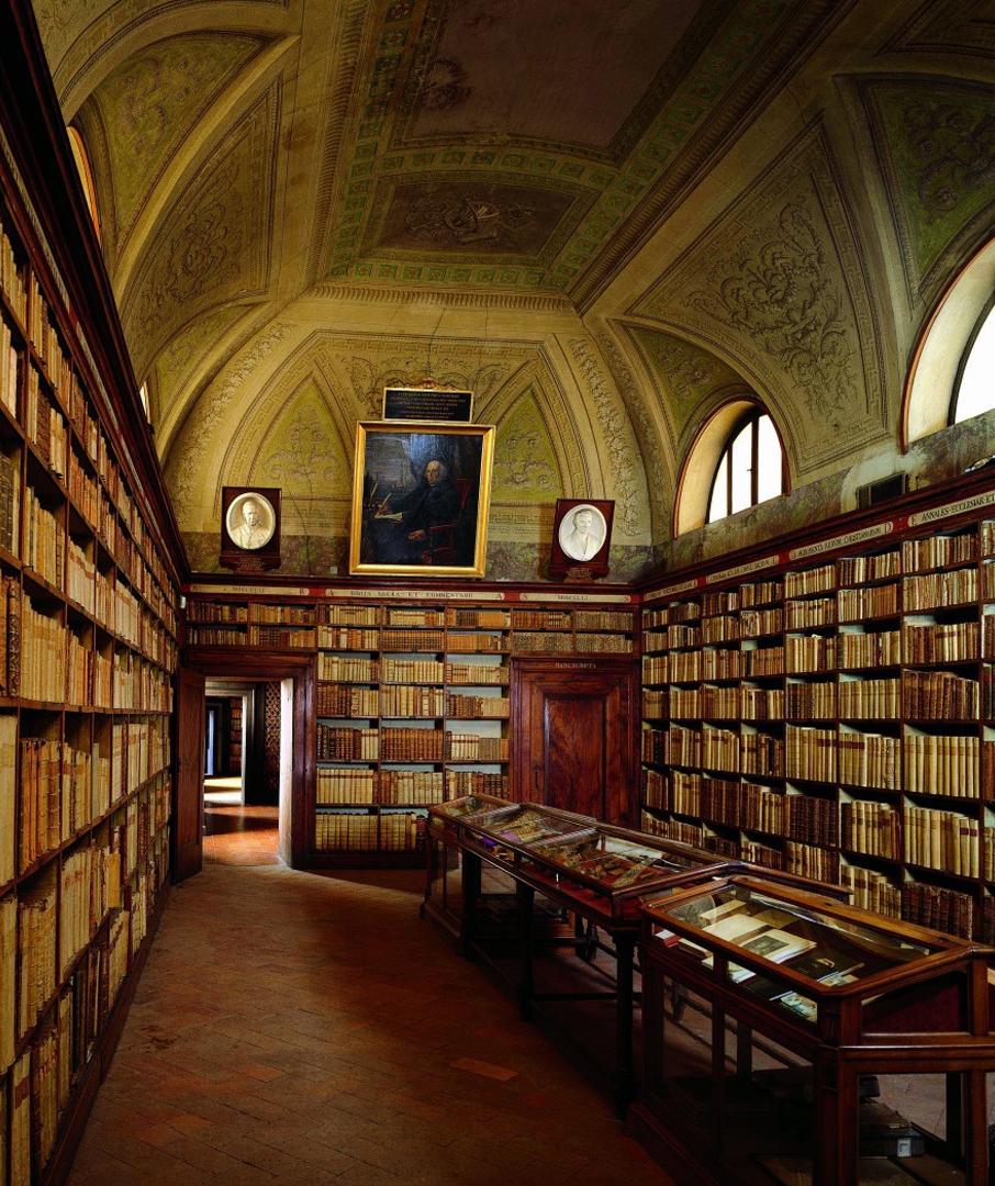 Interno Biblioteca